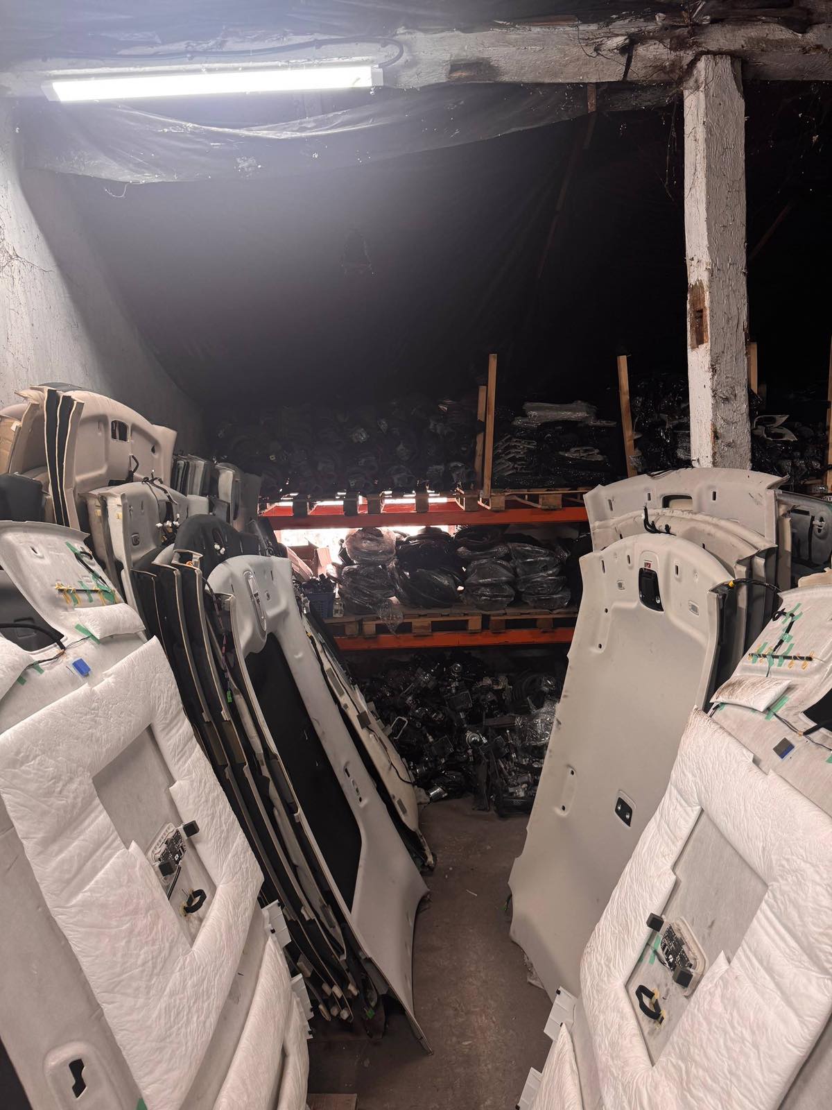 Двері та кузовні елементи